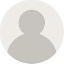 مصممة ديكور